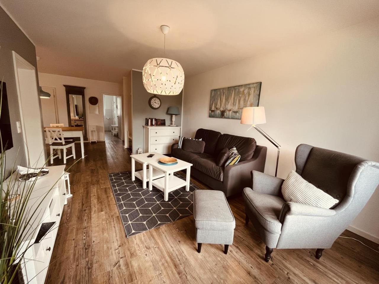 Ferienwohnung Van Der Holm Born Extérieur photo